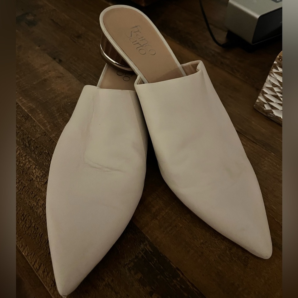 ✨SOLD✨Viola 3 Leather Pointed Toe Mules